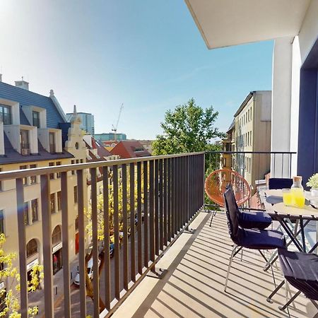 Family House Near The Market Square -Perfect For Family & Business Stays - Ksiecia Witolda Street 500 Steps To Market Square - 2 Bedrooms,2 Parking Places Wrocław Buitenkant foto